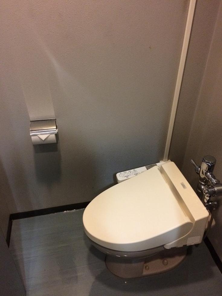 男子トイレ（3F）