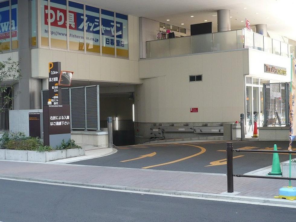 駐車場出入口