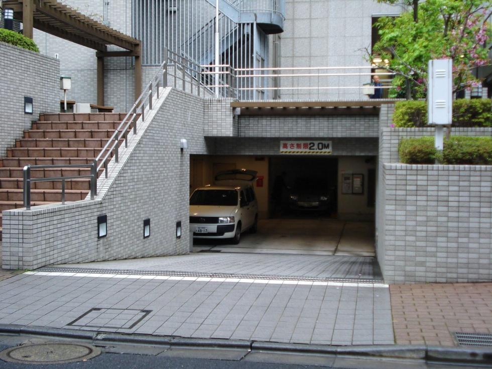 駐車場入り口