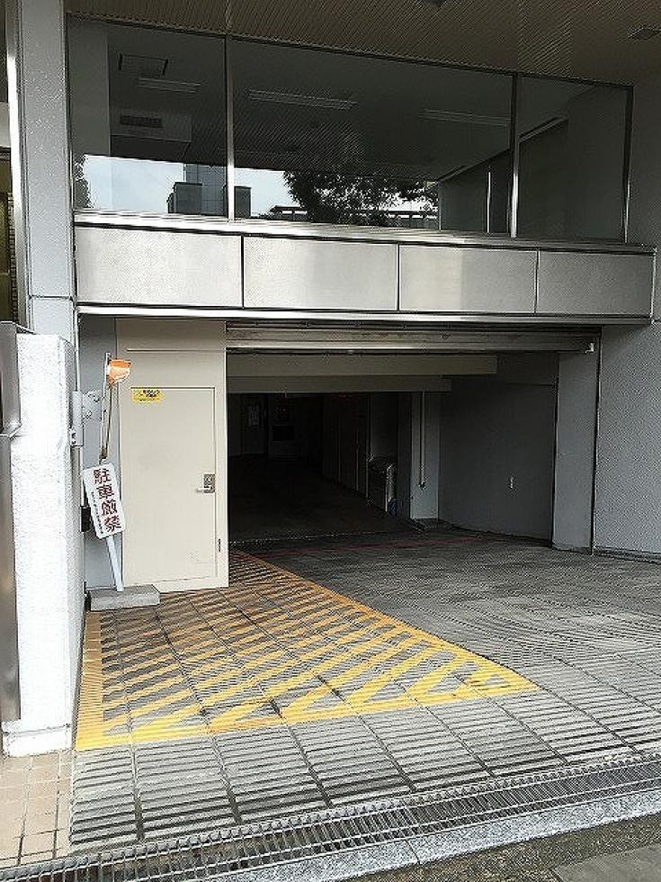 駐車場入り口