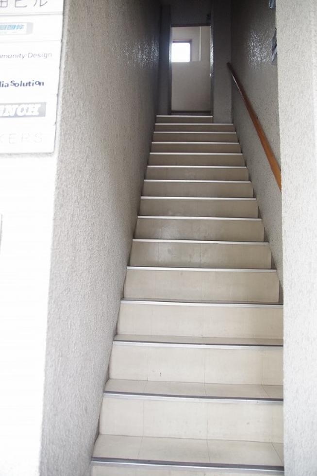 階段(1F～2F)