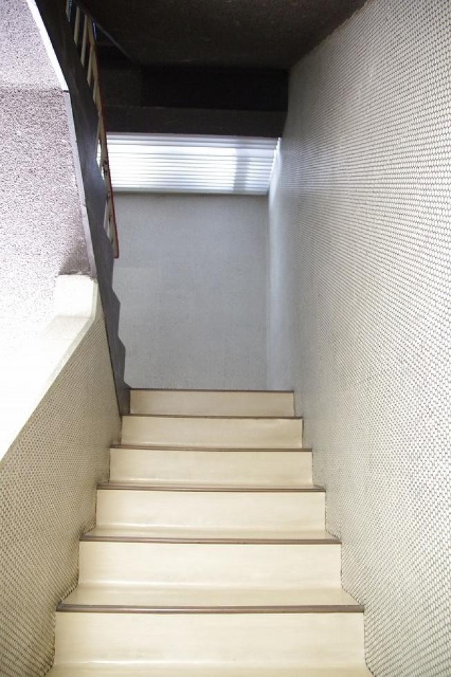 階段(1F～2F)