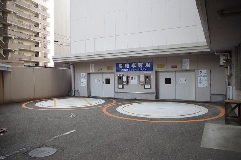 立体機械式駐車場(２基)