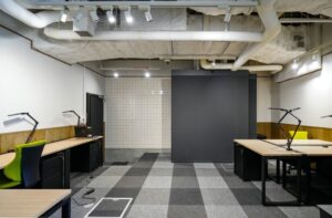 【デザイナーズ】渋谷、10坪台オフィスとラウンジスペース。 約5名～10数名向け。
