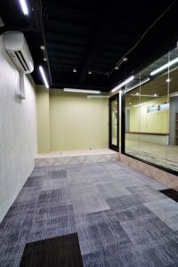 【セットアップ】路面店舗&内装付オフィス、上北沢。「働く」と「暮らす」が近づく空間。