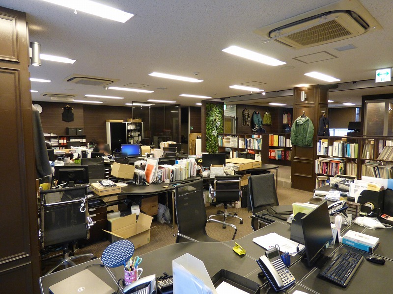 【居抜き】大阪市西区！ワンフロア！図書館のような落ち着いたお洒落なオフィス！別フロアで約10坪も同時募集！