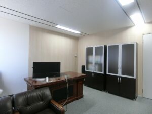 【居抜き】複数の会議室ありの多用途オフィス　高田馬場エリア