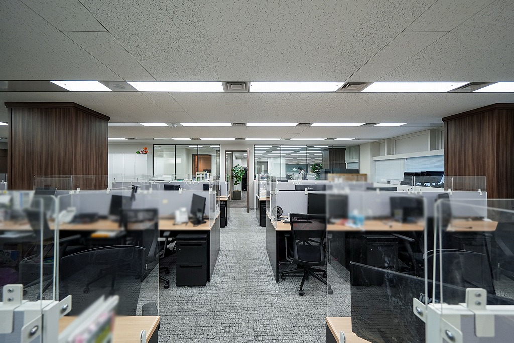 【居抜き】青山エリア　一度見たら忘れない。完成度の高いデザインオフィス。