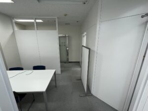 【居抜き】大阪梅田エリア！シンプルで使いやすい居抜きオフィス！