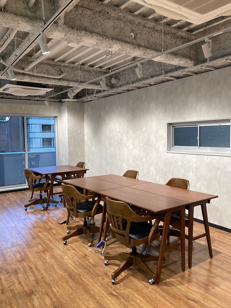 【セットアップ】渋谷エリアでの37坪メゾネット空間オフィス、家具・会議室付オフィス