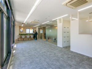 【セットアップ】渋谷エリア　緑豊かな明るいバルコニー付きオフィス
