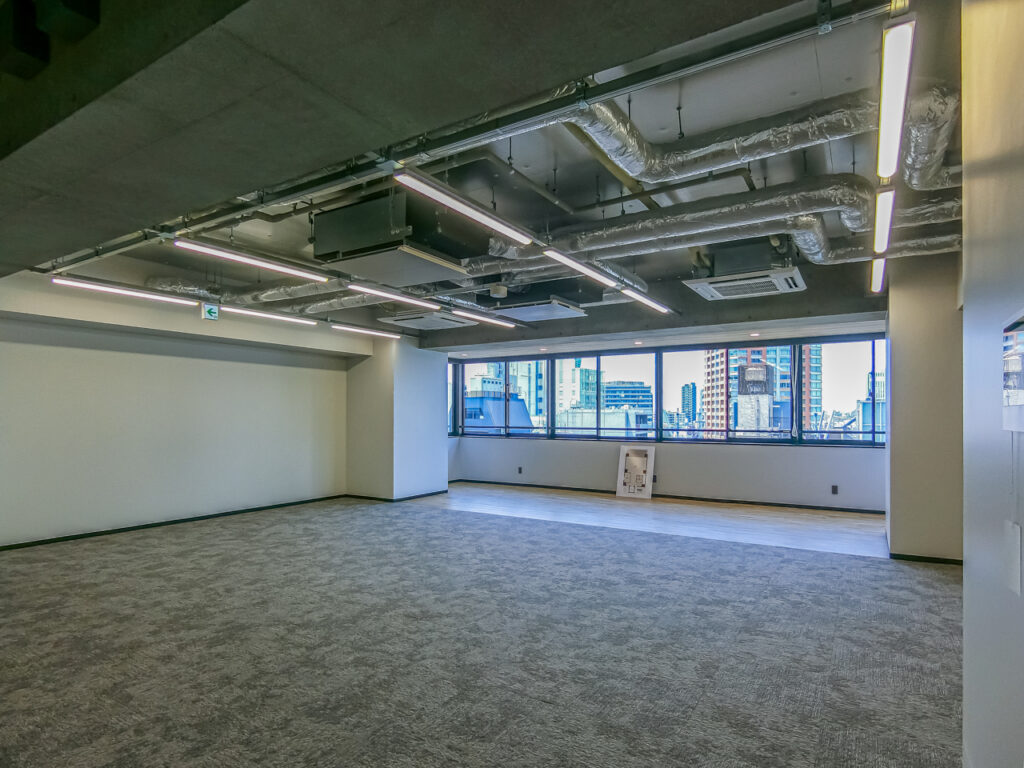【セットアップ】渋谷エリア　約35坪の新築オフィスでシンプルに没頭できる空間を！