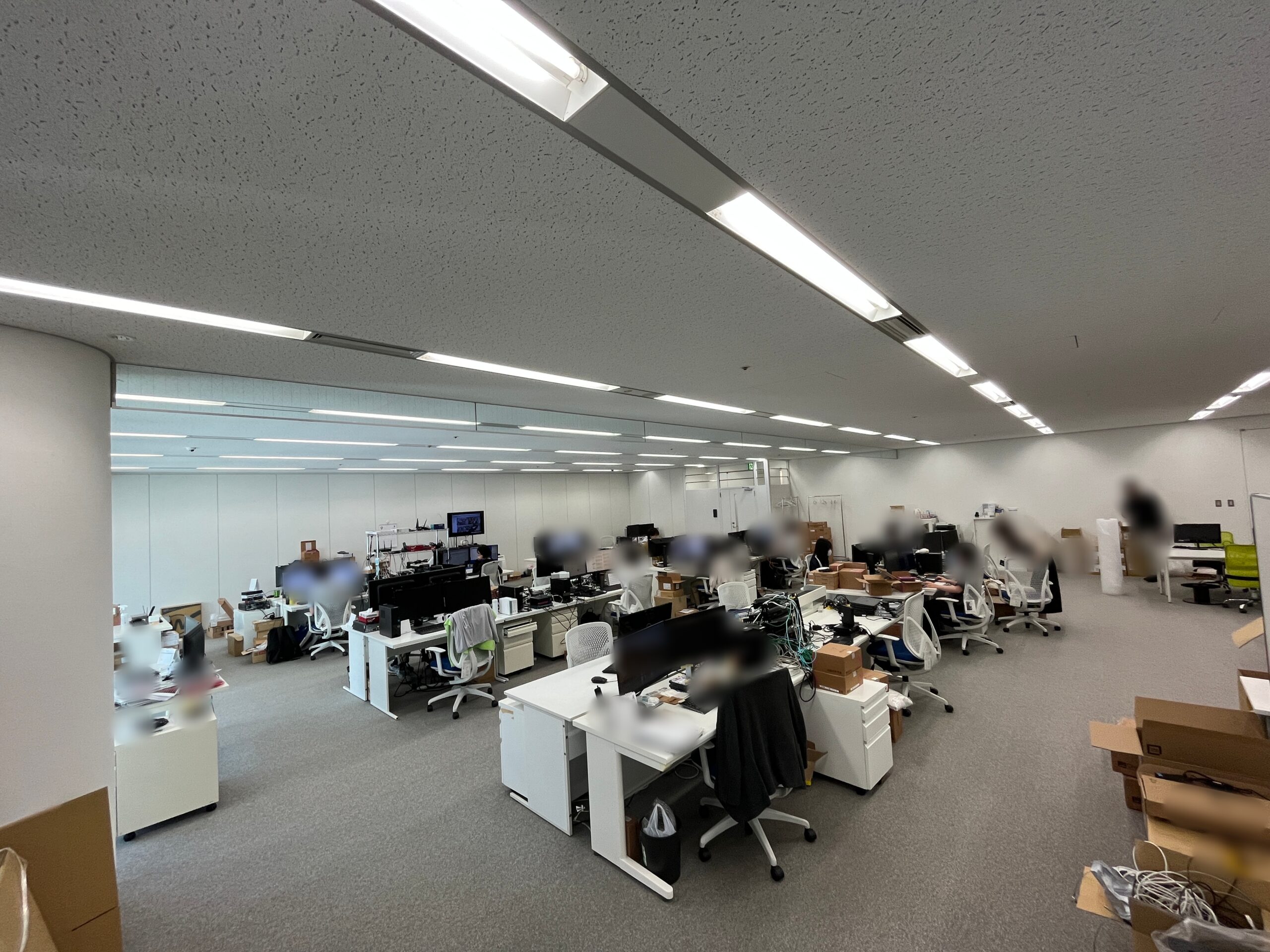 【居抜き】梅田エリア・ターミナル駅至近の近未来オフィス！