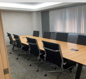【居抜き】赤羽エリア・会議室が２つ完備されている居抜きオフィス☆独立性の高い人気のワンフロア！