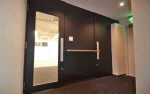 【セットアップ】八丁堀エリア・八丁堀駅徒歩2分　｜★賃料抑えめ★ 小規模×会議室付き｜スタートアップにも導入しやすいオフィス♪