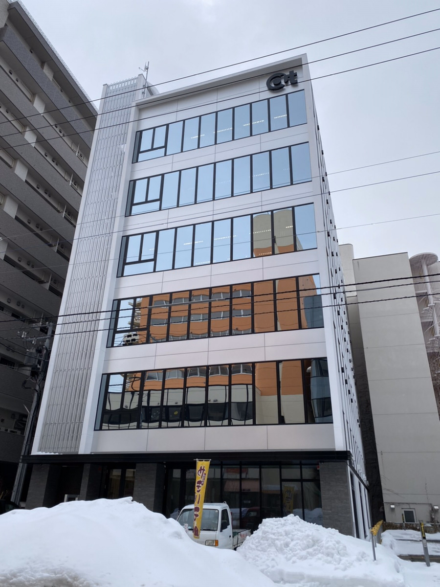 【松崎北12条ビル】2019年12月竣工の新築物件！1階店舗区画での募集です。