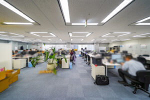 【居抜き】新宿エリア　会議室多数！ハイグレード居抜きオフィス